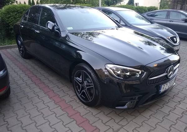 Mercedes-Benz Klasa E cena 209500 przebieg: 38500, rok produkcji 2022 z Rzeszów małe 67